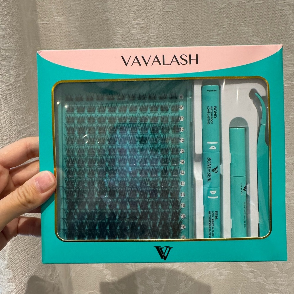 Vavalash Eyelash Extension Kit in Teal